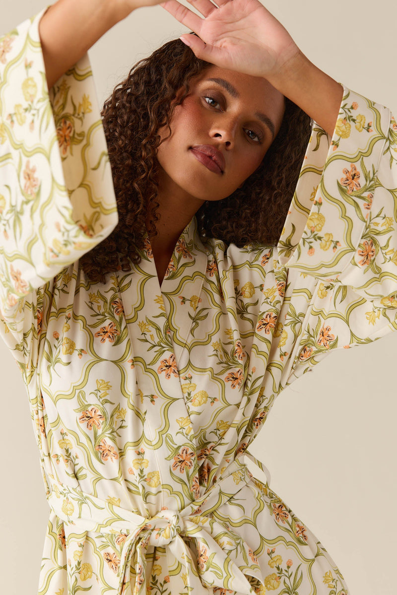 Kaia Cloud Jersey Kimono Robe in Fleur