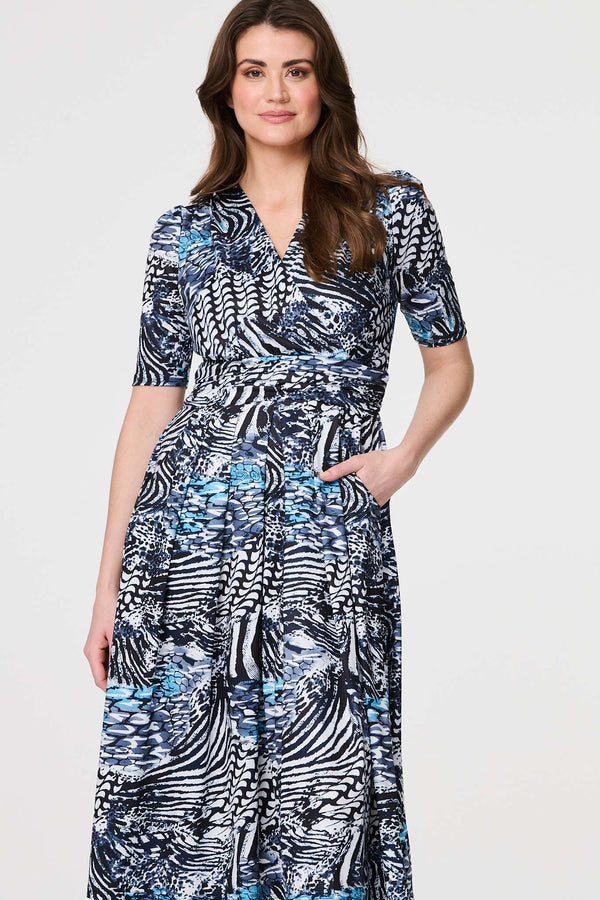 Abstract Ruched 1/2 Sleeve Midi Dress
