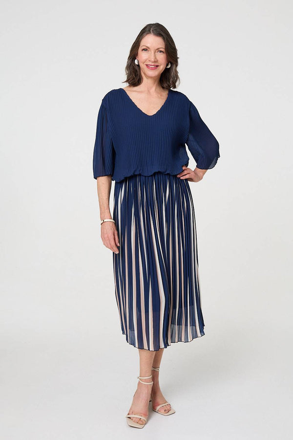 Striped Pleat 1/2 Sleeve Midi Dress