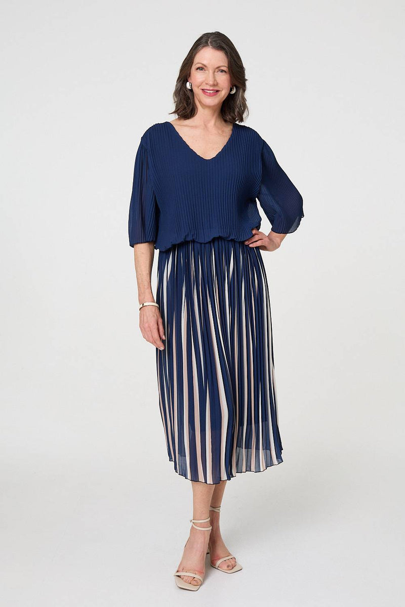 Striped Pleat 1/2 Sleeve Midi Dress