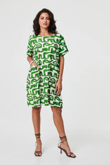 Abstract 1/2 Sleeve Knee Length Dress