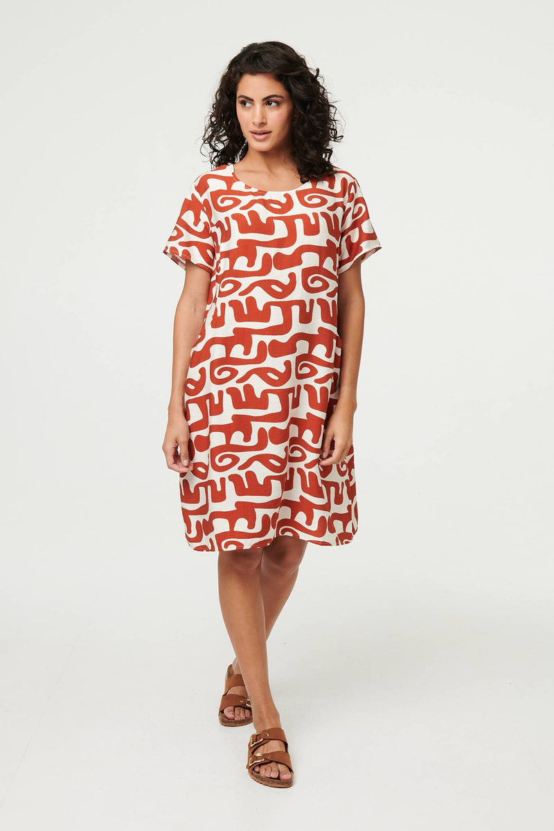 Abstract 1/2 Sleeve Knee Length Dress