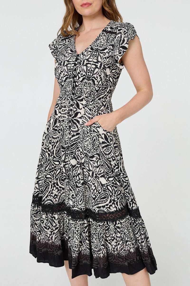 Border Print Shirred Knee Length Dress
