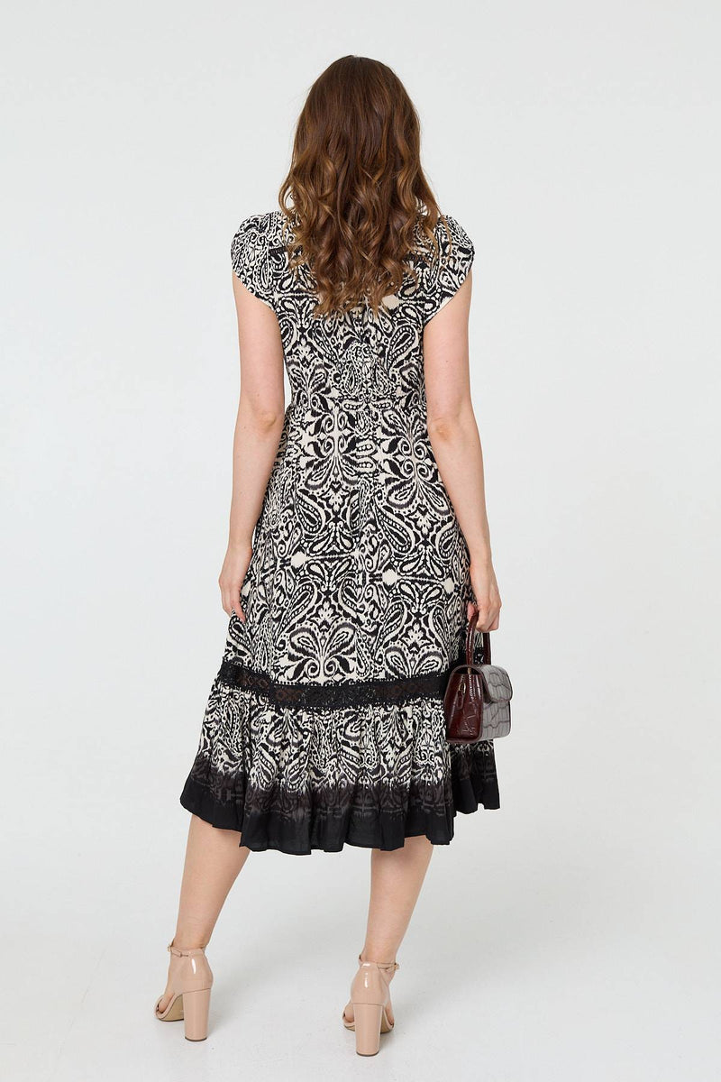 Border Print Shirred Knee Length Dress