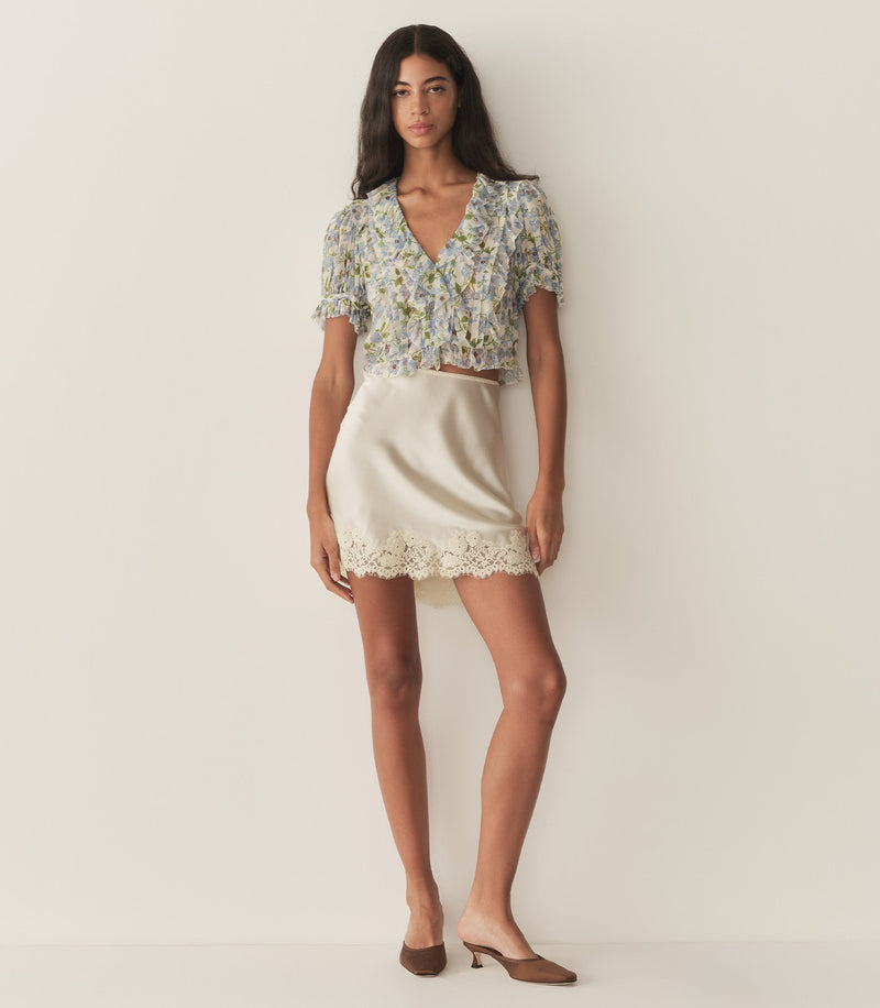 SALONA TOP -- IVORY STRAWBERRY MOON FLORAL