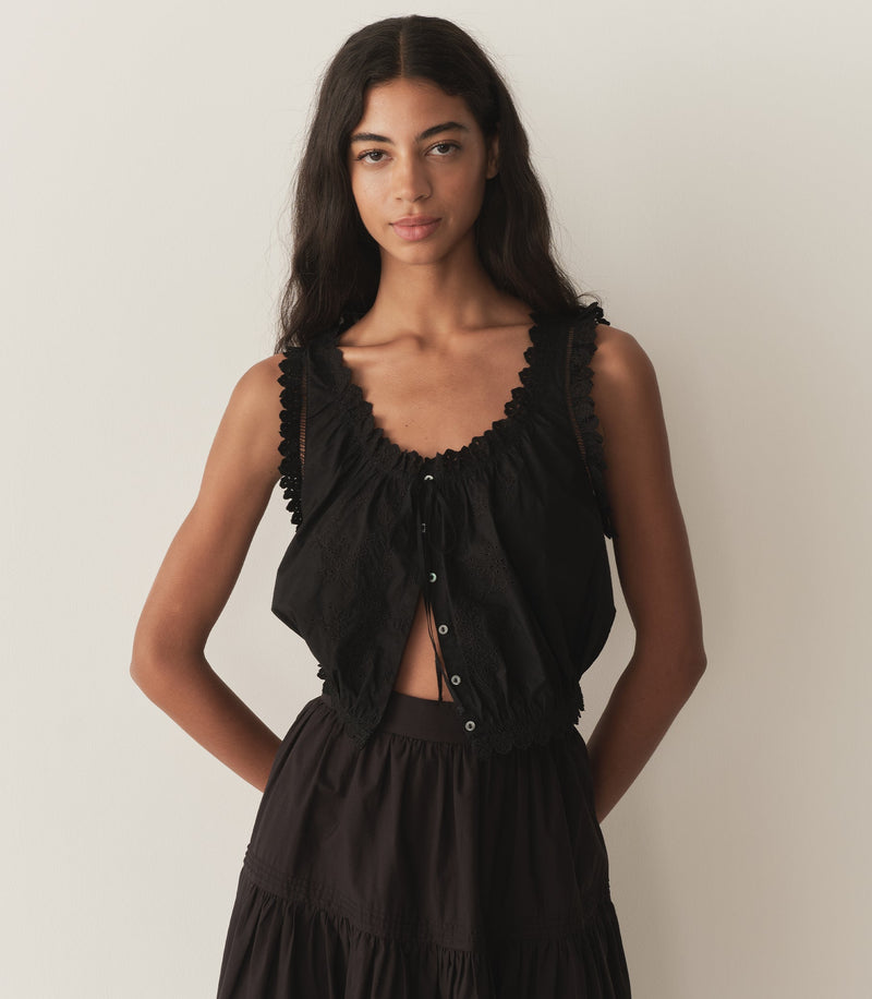 TRAVELER TOP -- BLACK