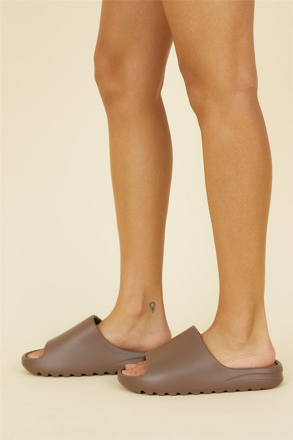 LABEL ATHLETIC Slides Coffee